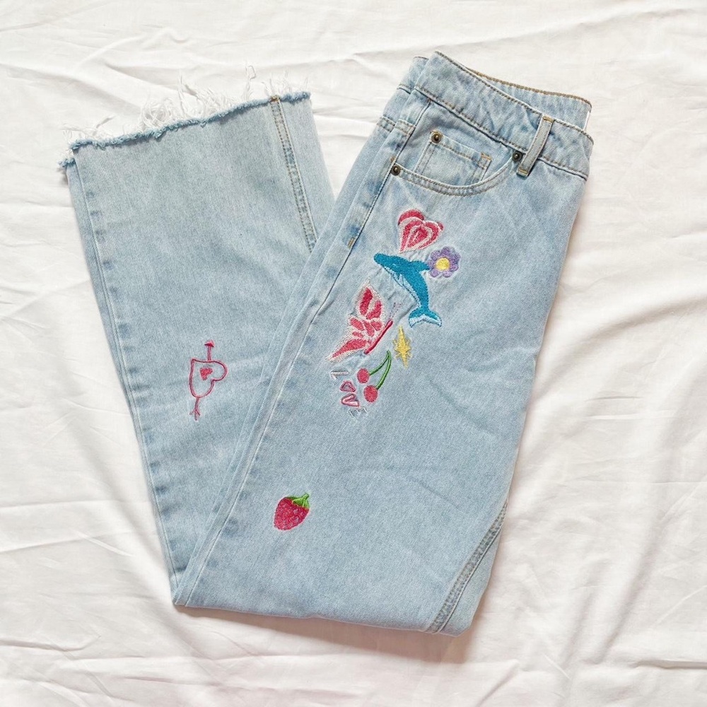 Tiger mist zavey embroidered denim jeans🫐